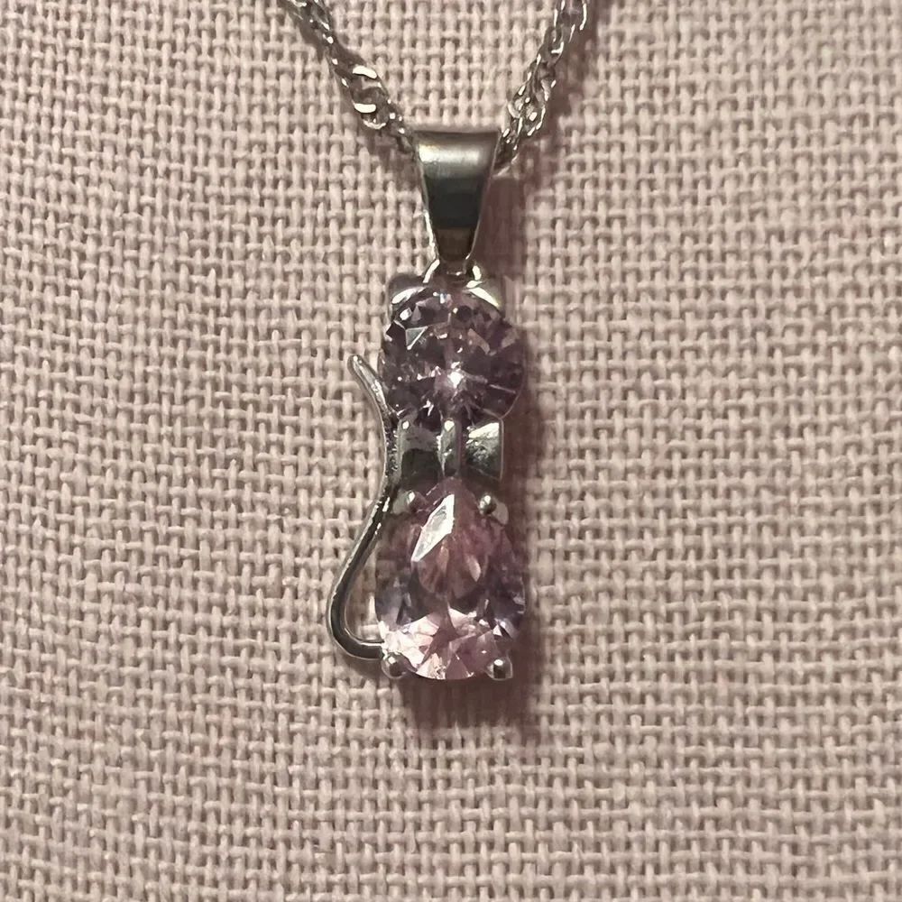Silver Tone Necklace With Pink Crystal Cat Pendant